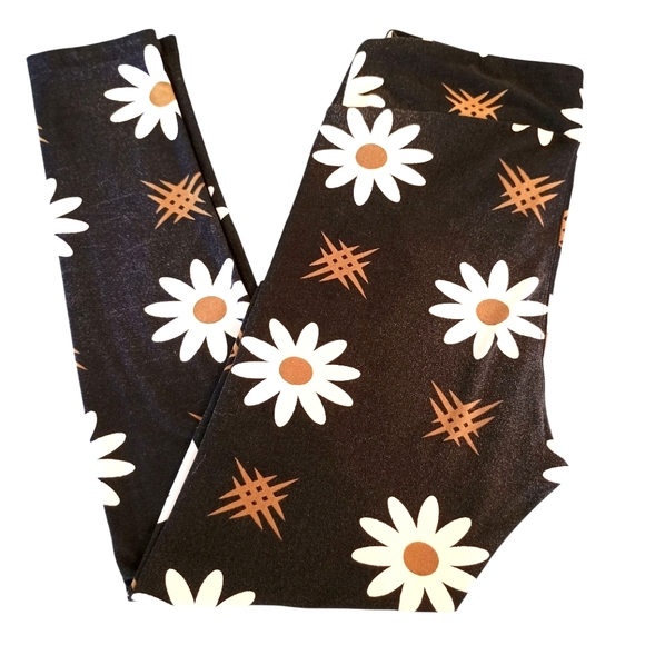 LuLaRoe Pants - LuLaRoe Black White Gold Daisy Floral Buttery Soft Leggings Tall And Curvy TC